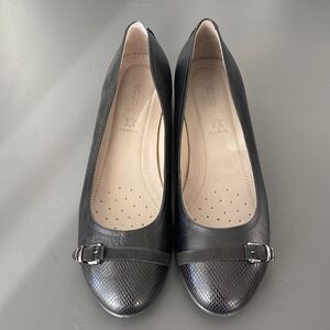 Ecco Women's Black Textured Leather Ballet Flats EU 40 US 9.5 Comfort Long Wear